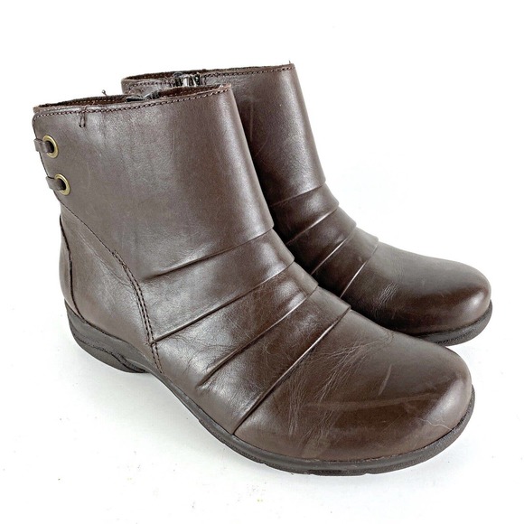Clarks Christine Tilt Brown Leather Ankle Boots Booties Women's 6.5 - Picture 2 of 9
